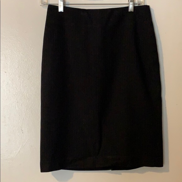 Classic navy pinstripe pencil skirt - Picture 1 of 3